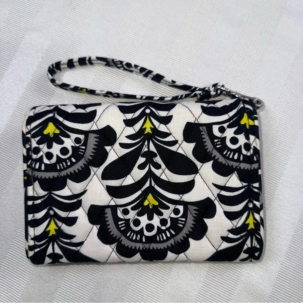 Vera Bradley Smartphone Turnlock Wristlet Fanfare